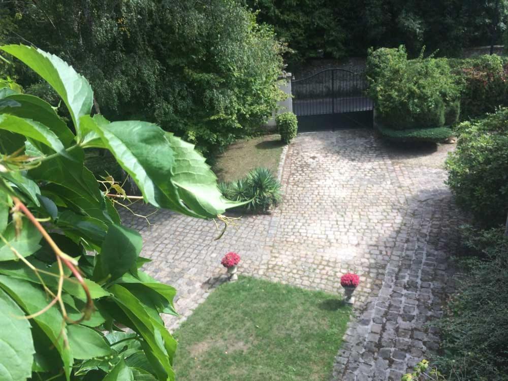 Le Moulin De Vaugien Saint-Remy-les-Chevreuse Exterior foto